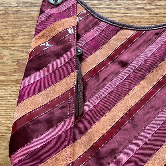 Never used Liz Claiborne multi stripe purse - Picture 2 of 6
